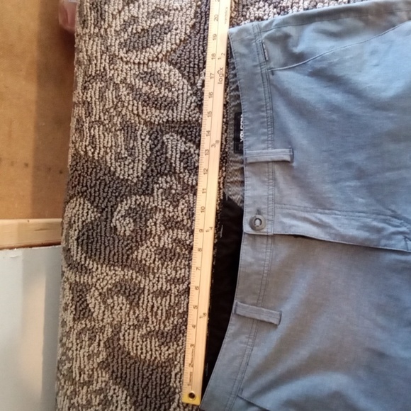 Volcom Blue Flat Front Shorts Casual Style Surf N Turf 4 Way Stretch Mens 38 - Picture 8 of 9